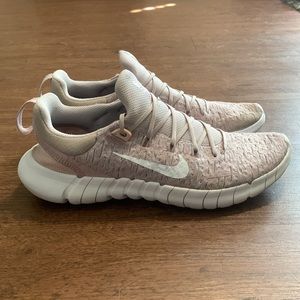 Nike Free 5.0 Sneaker (W 9.5)
